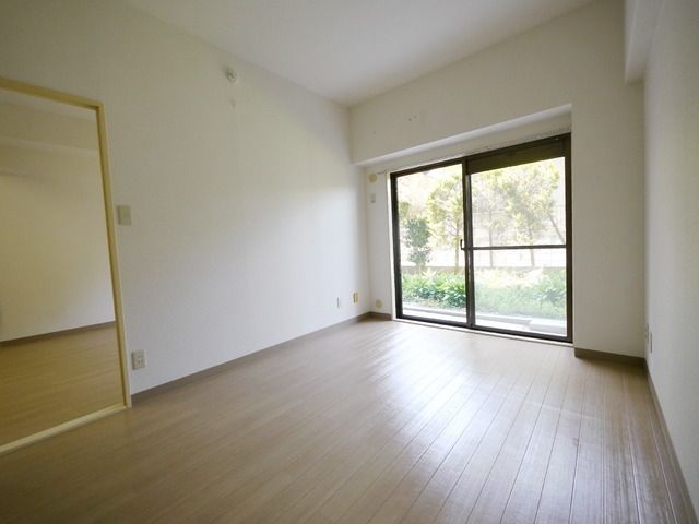 居室・リビング　★明るい居室です★