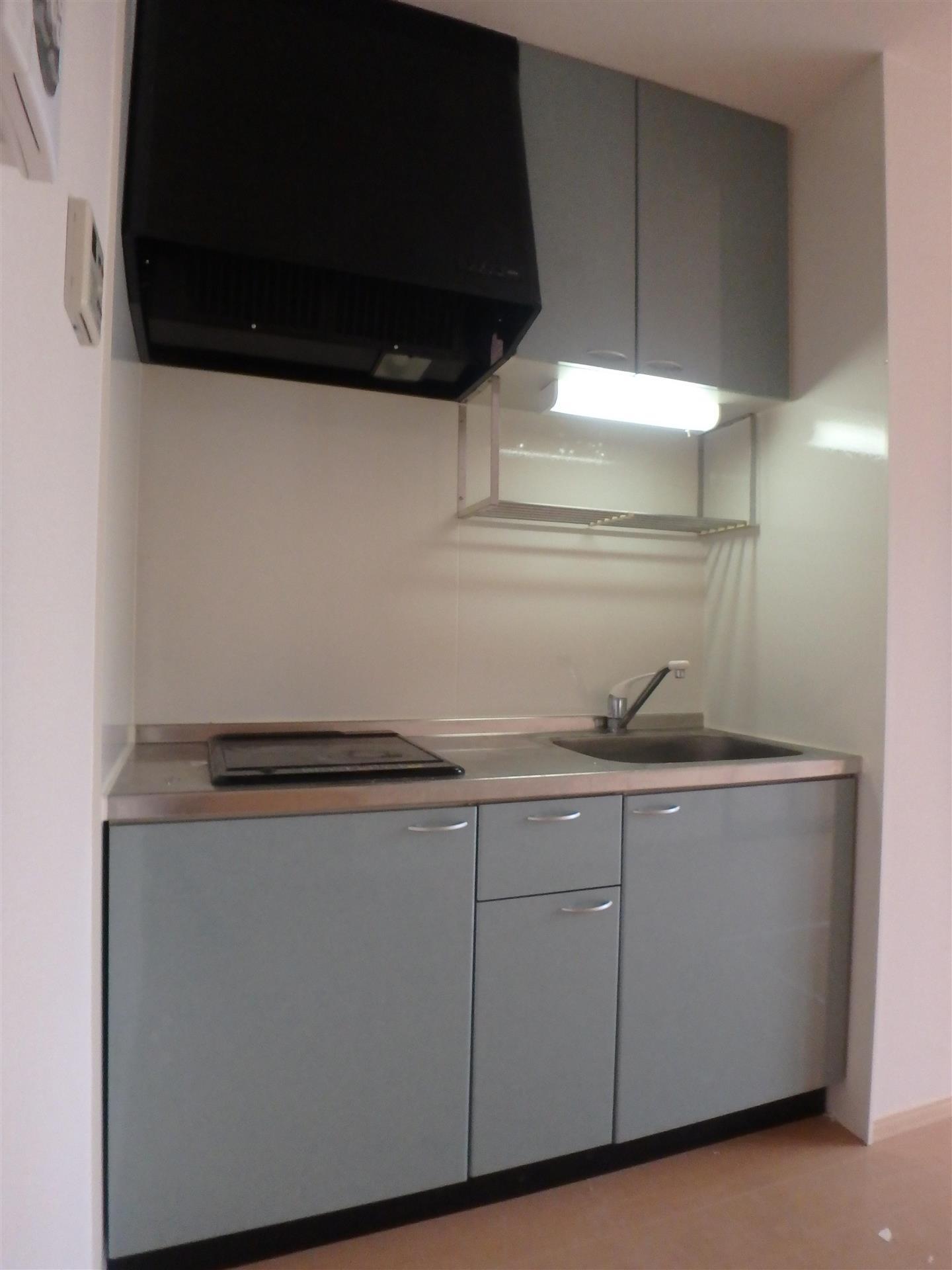 キッチン　うれしいＩＨクッキングヒ－タ－付です。