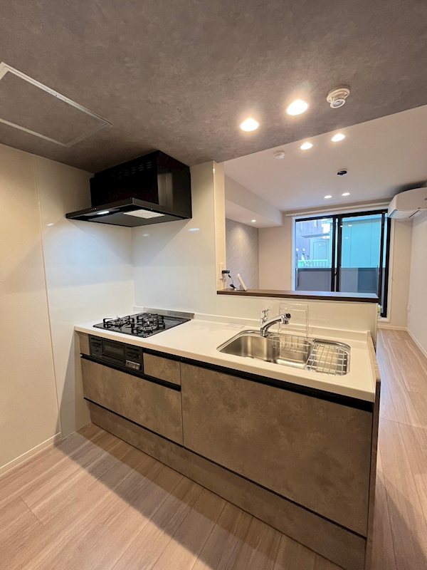 キッチン　3口グリル付きでお料理もはかどります