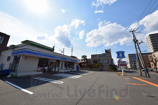 コンビニ　ローソン札幌美園8条七丁目店（コンビニ）まで188m