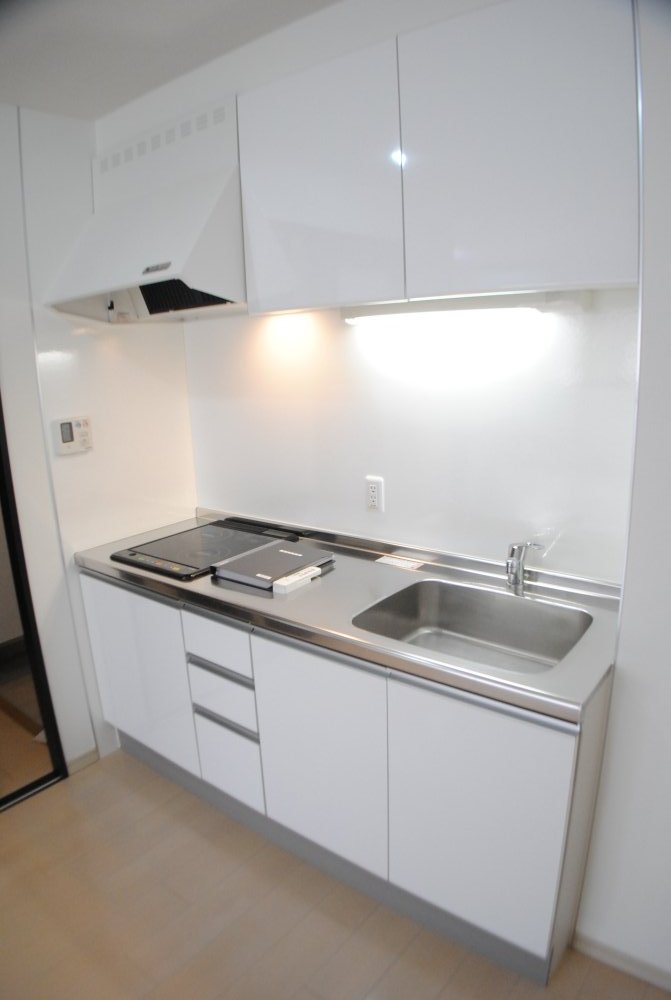 キッチン　クレグラン北梅田　システムキッチン