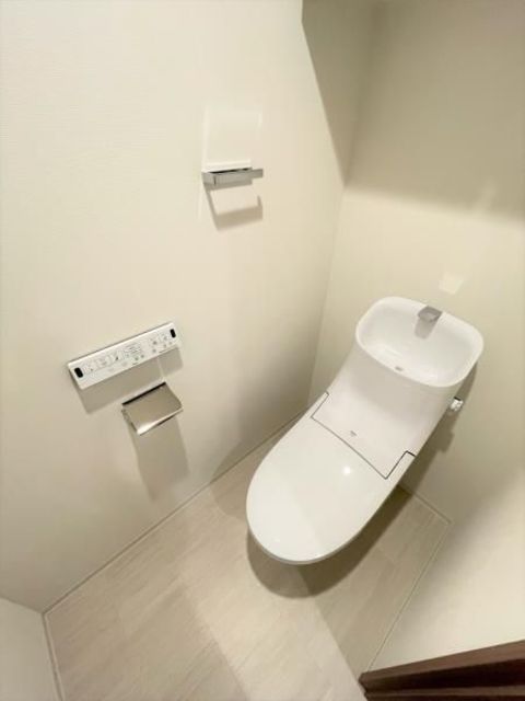 トイレ　別部屋参考写真です