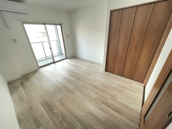 居室・リビング　※別部屋の写真です