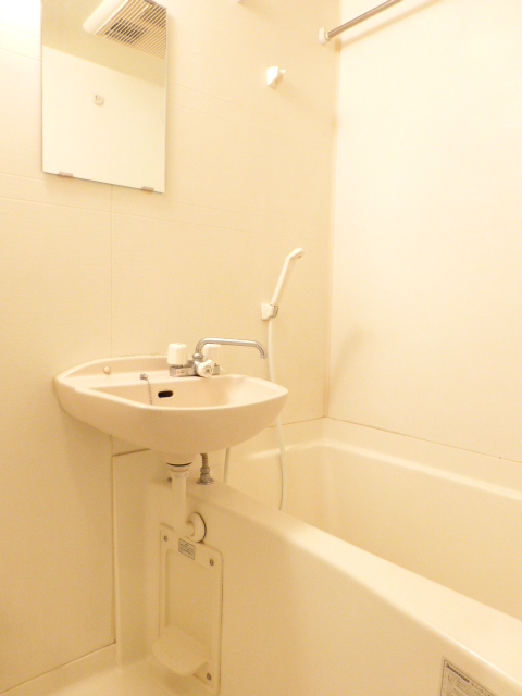 バス・シャワールーム　バス