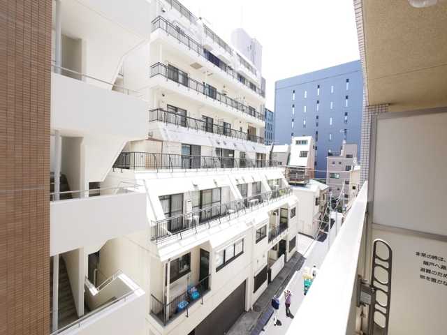 眺望　カスタリア神保町