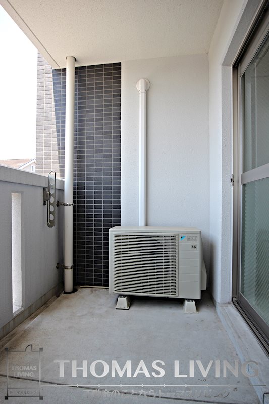 バルコニー　閑静な住宅街での新生活はいかがですか。