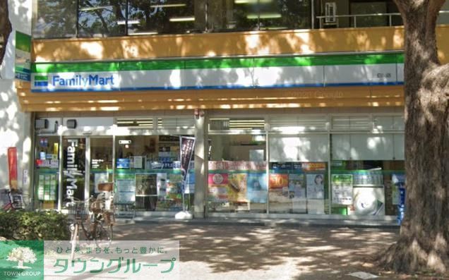 コンビニ　ファミリーマート白川店（コンビニ）まで200m