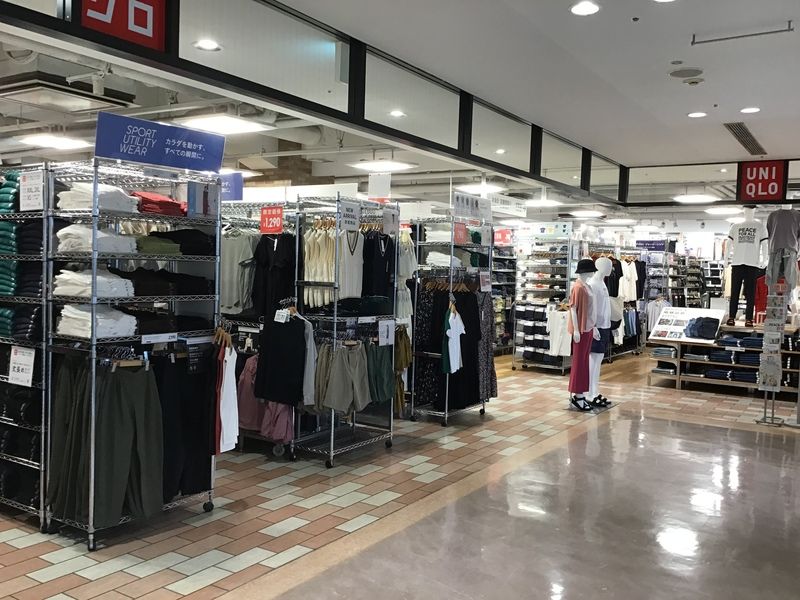 ショッピングセンター　ユニクロ 東京ドームシティラクーア店（ショッピングセンター）まで376m