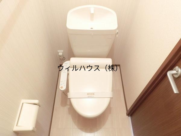 トイレ　ウォシュレット付き！
