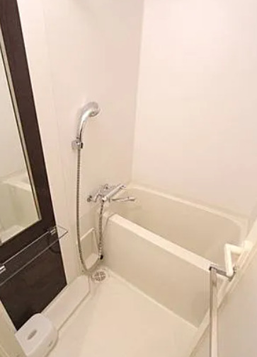 バス・シャワールーム　※別部屋の参考写真です。