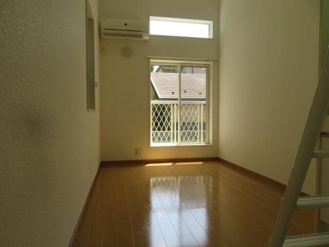 居室・リビング　※別部屋の写真になります