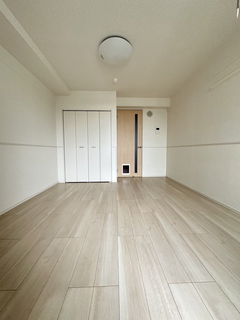 居室・リビング　別部屋参考写真です