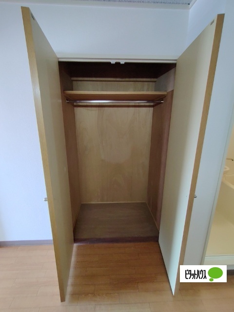 収納　同物件別部屋