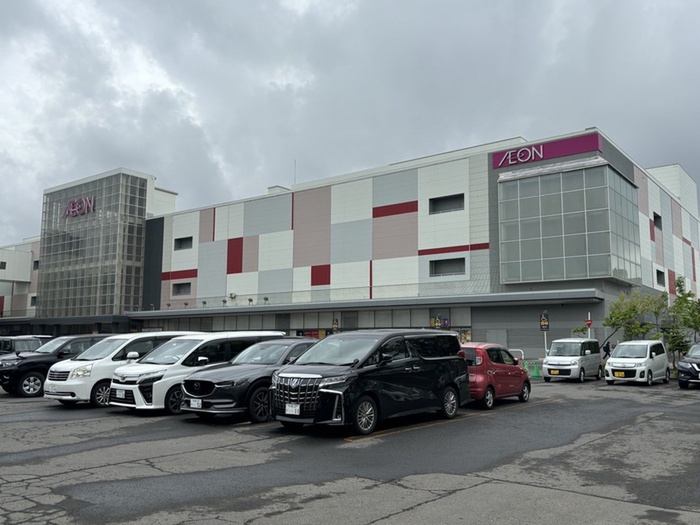 ショッピングセンター　イオン（ショッピングセンター）まで350m