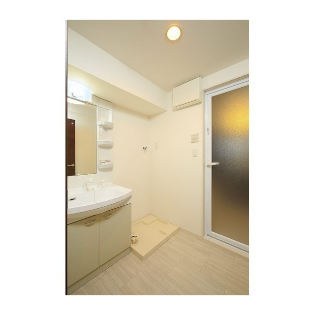 洗面設備　※別部屋写真、現況優先