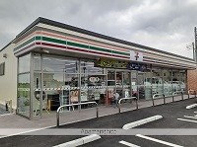 コンビニ　セブンイレブン久喜菖蒲町菖蒲店（コンビニ）まで300m