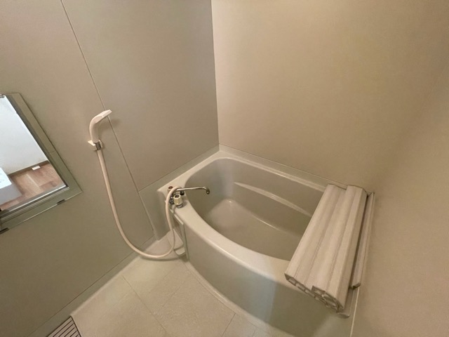 バス・シャワールーム　シンプルで機能的なユニットバスです♪