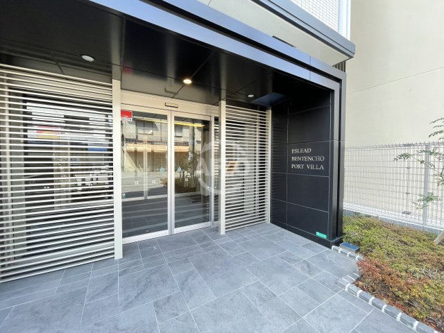 エントランス　エスリード弁天町ポートヴィラ　エントランス