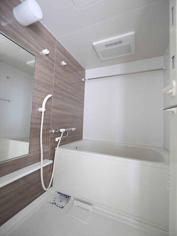 バス・シャワールーム　バスルーム　浴室暖房乾燥機付き