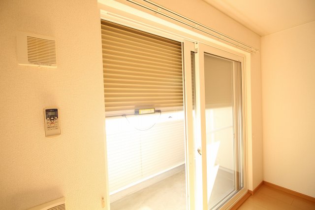 セキュリティ　シャッター雨戸