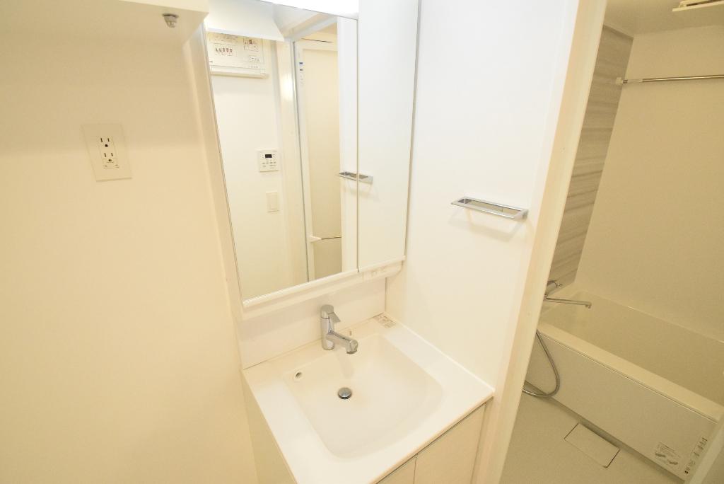 洗面設備　洗髪洗面化粧台