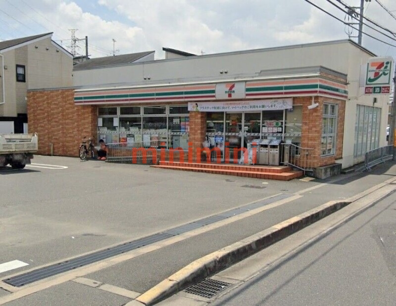 コンビニ　セブンイレブン高槻下田部町2丁目店（コンビニ）まで306m