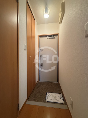 玄関　フラット桃ヶ池　玄関