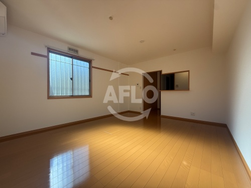 居室・リビング　フラット桃ヶ池　居間・リビング