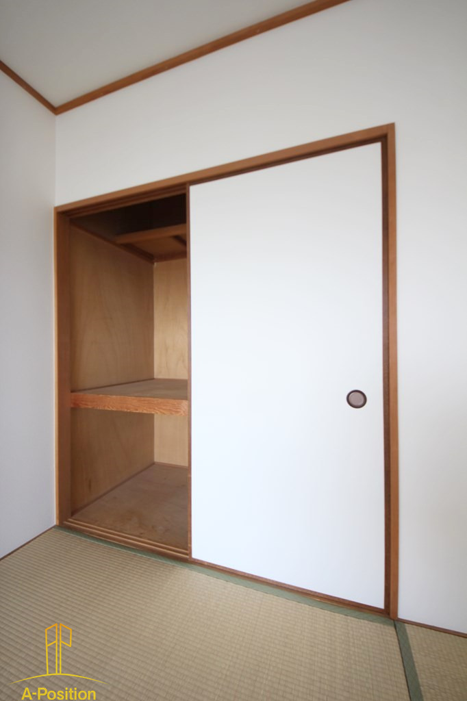 収納　メゾン・エルミタージュ