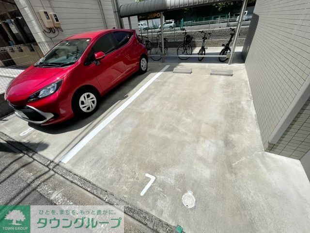 駐車場　駐車場