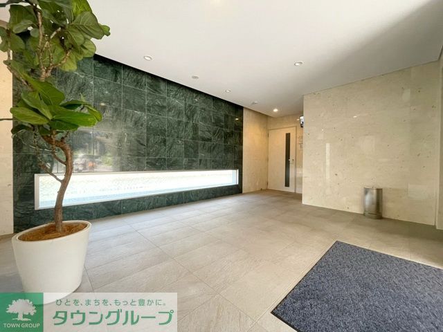 エントランス　エントランス