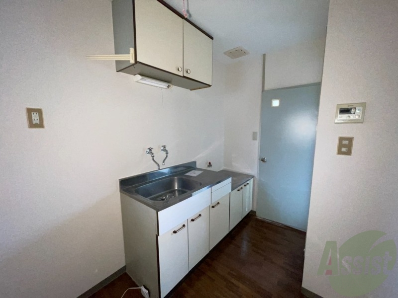 キッチン　こちらはキッチンです。料理するのが楽しみですね。