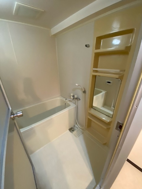 バス・シャワールーム　落ち着く空間のバスルーム♪