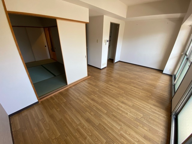 居室・リビング　南向きのリビングです♪