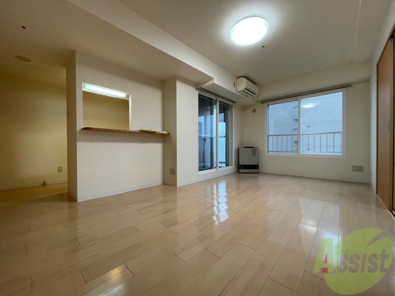 居室・リビング　広くてきれいなリビングです！快適に過ごせそうですね。