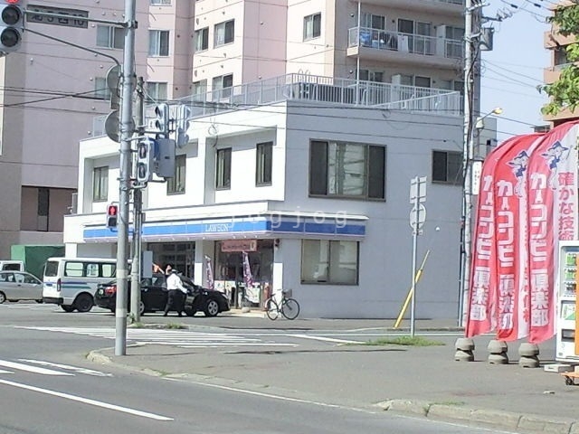 コンビニ　ローソン札幌北5条西十九丁目店（コンビニ）まで344m