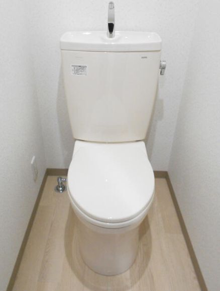 トイレ　独立型のトイレルーム☆