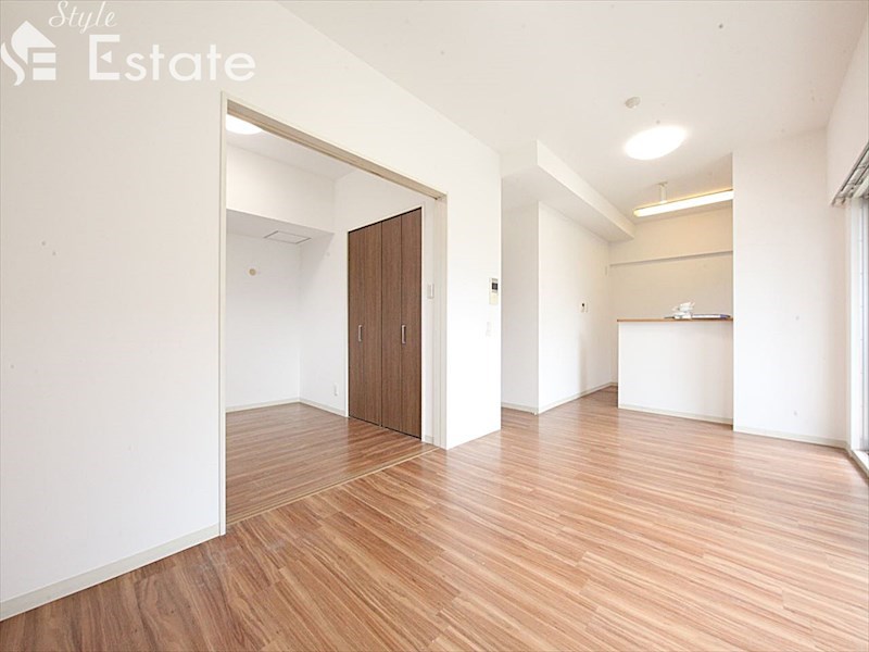 居室・リビング　内装