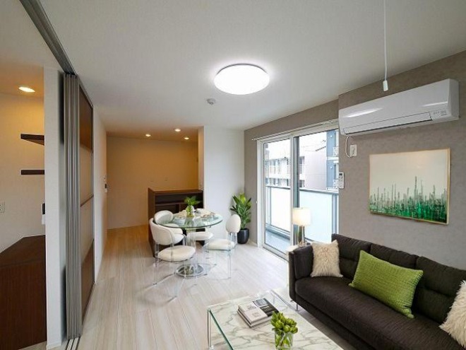 居室・リビング　CGで家具等を配置したもので家具等は含まれません