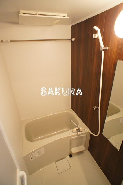 バス・シャワールーム　日々の疲れを癒すお風呂です♪