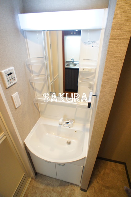 洗面設備　忙しい朝には欠かせない洗面所です♪