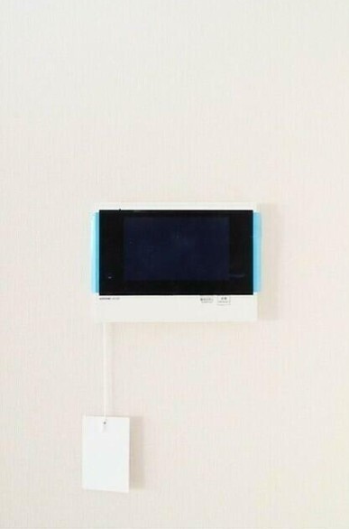 セキュリティ　モニター付きインターホン