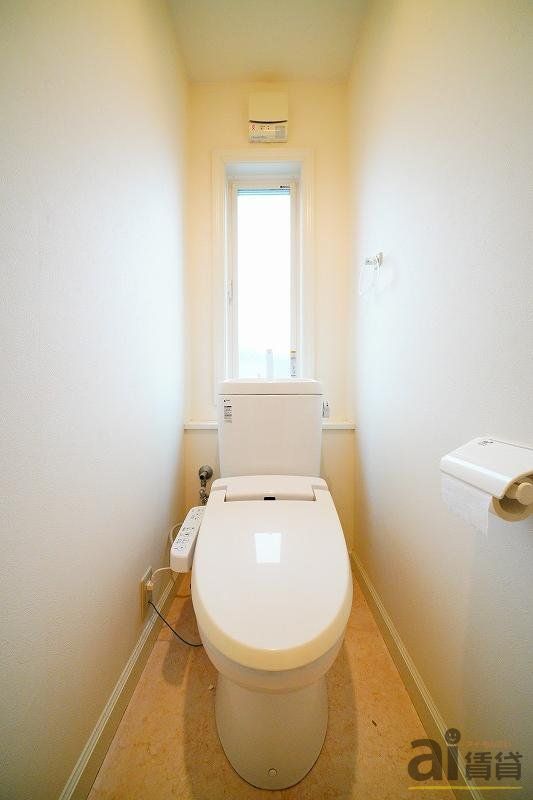 トイレ　※同仕様写真
