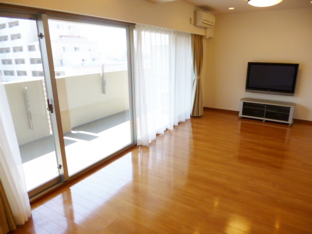 居室・リビング　17帖超えのＬＤＫです！開放感がすごい！