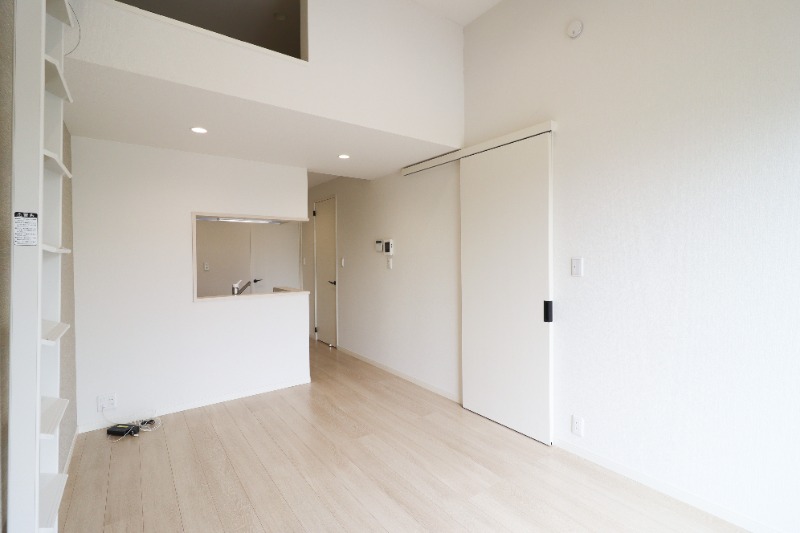 居室・リビング　図面と現状に相違がある場合には現状を優先