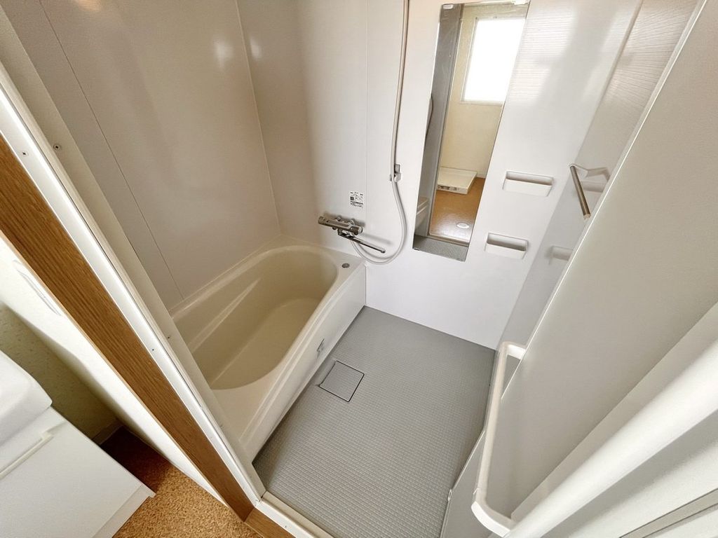 バス・シャワールーム　バルコニー