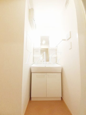 洗面設備　独立洗面台です。