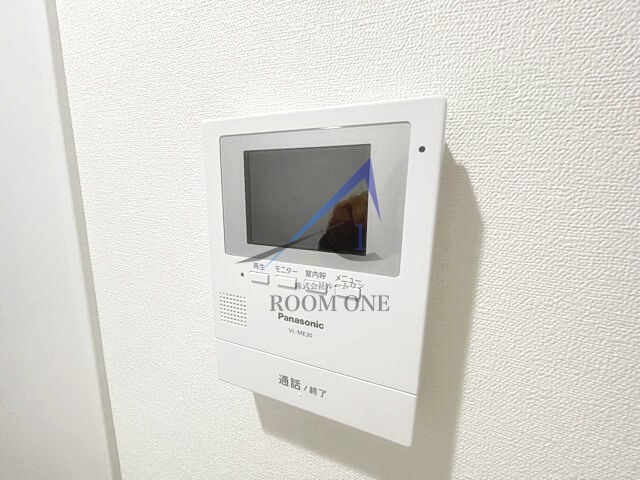セキュリティ　モニター付きインターホンです。