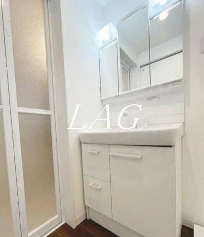 洗面設備　洗面台です。