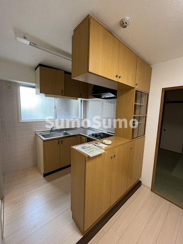 キッチン　コンパクトなキッチンで掃除もラクラク